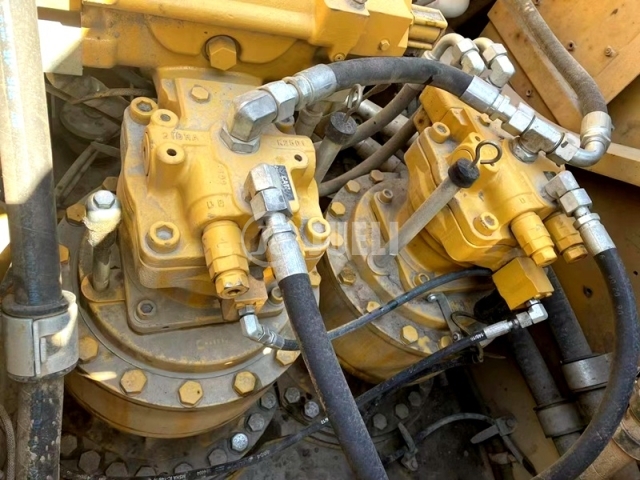 Caterpillar CAT374D