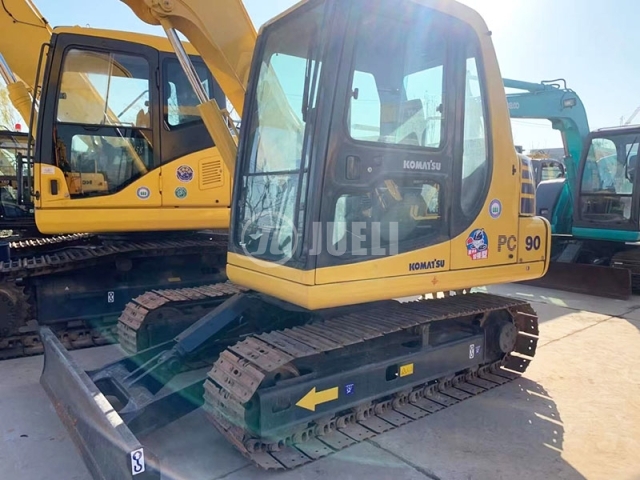 Komatsu PC60-7