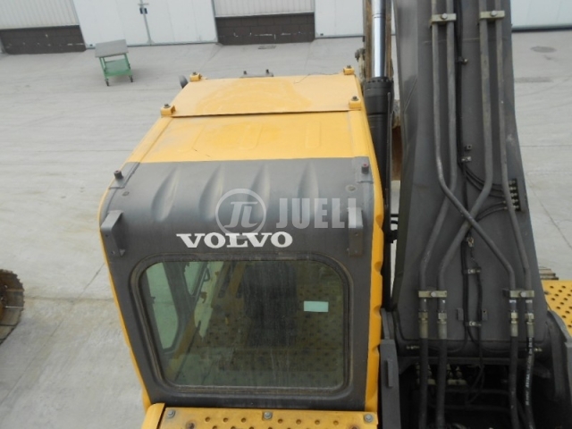 Volvo EC240B