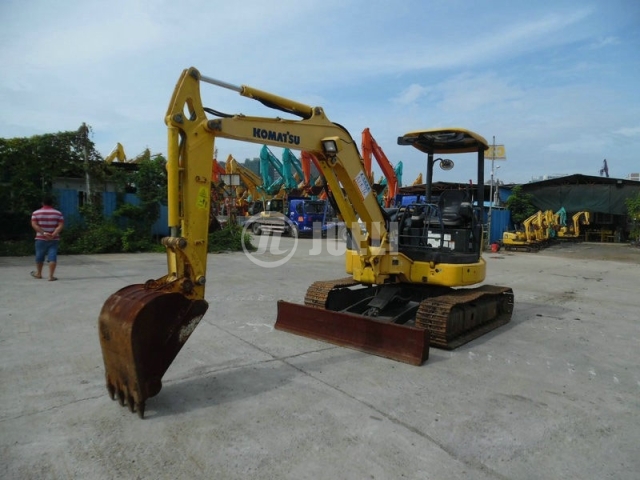 Komatsu PC40MR-3