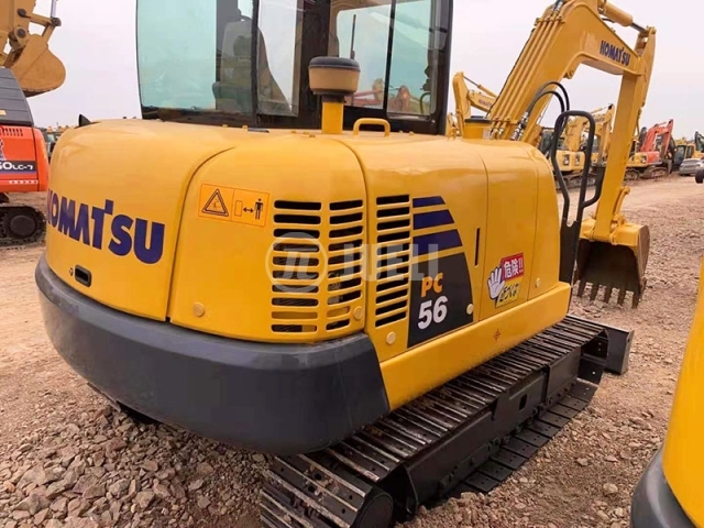 Komatsu PC56-7