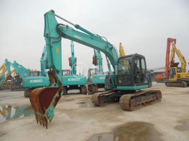 Kobelco SK135