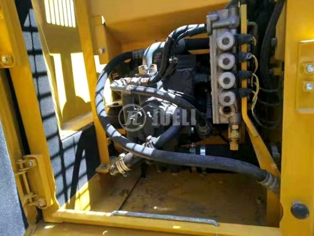 Komatsu PC120-6EO