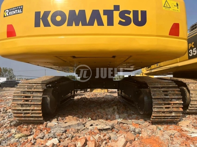 Komatsu PC450-8