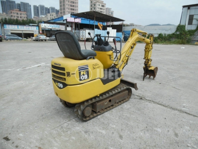 Komatsu PC09-1