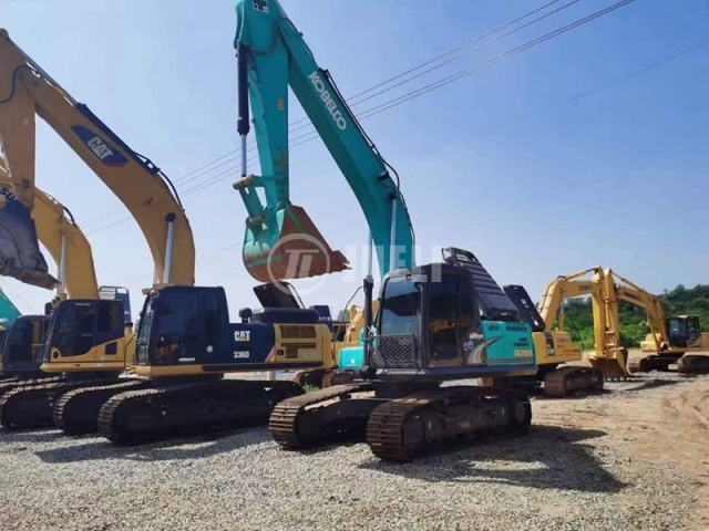 Kobelco SK200D