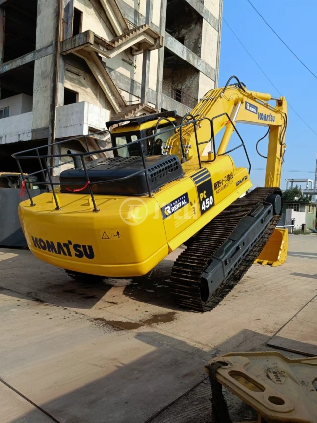 Komatsu PC450-7