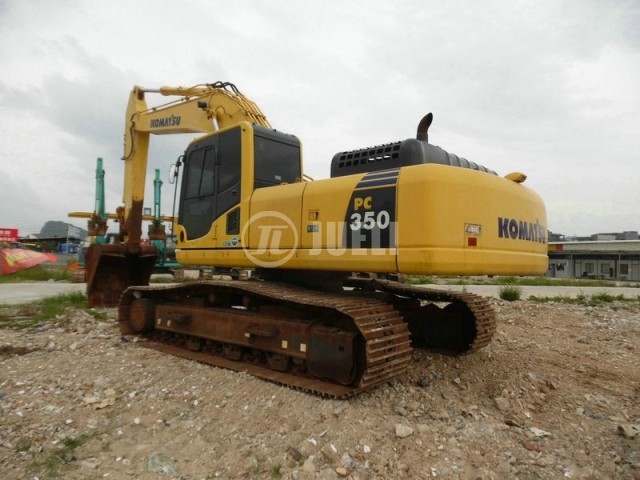 Komatsu PC350-8