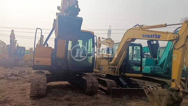 Hyundai R110VS