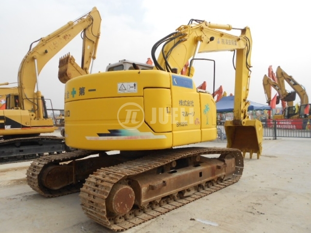 Sumitomo SH225X3