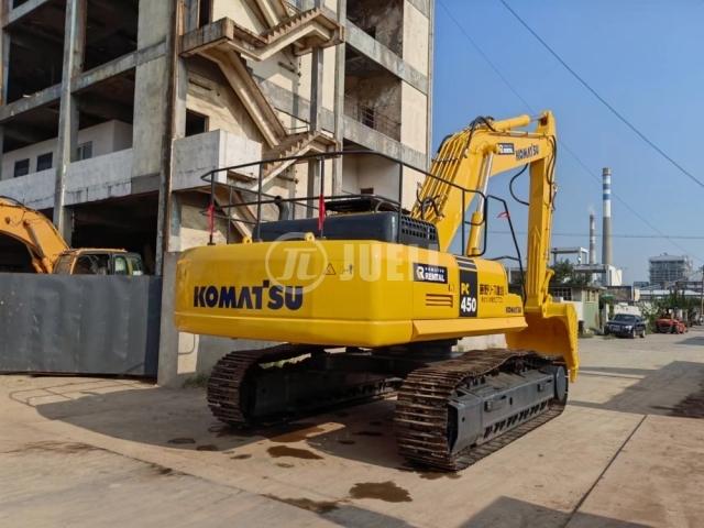 Komatsu PC450-7