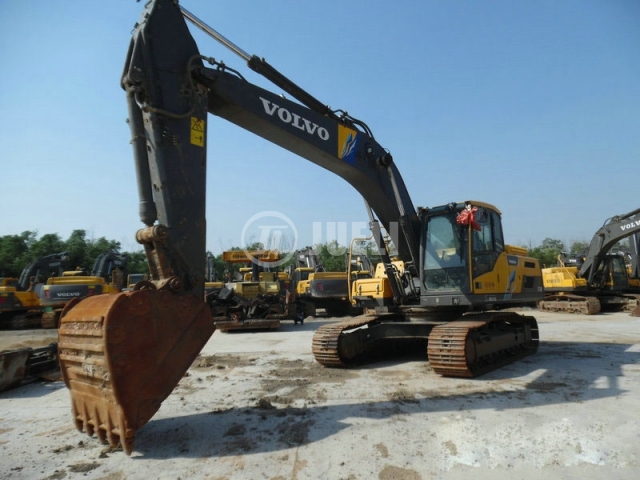 Volvo EC250D