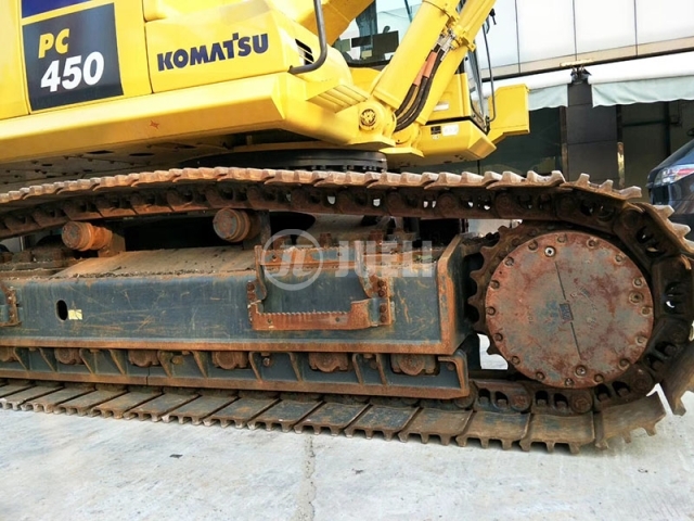 Komatsu PC450-10