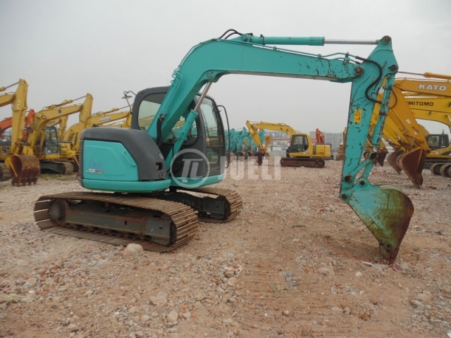 Kobelco SK70