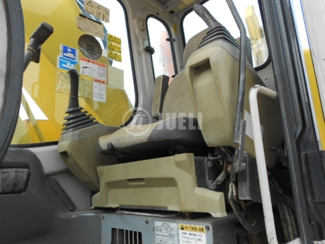 Sumitomo SH225X3