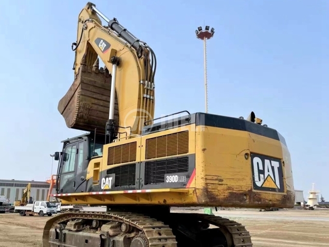 Caterpillar CAT390D