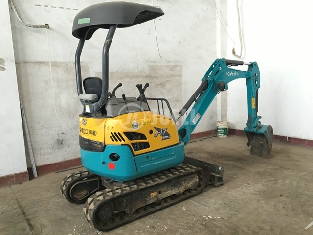 Kubota U17