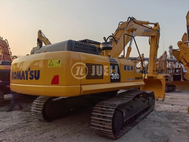 Komatsu PC360-7