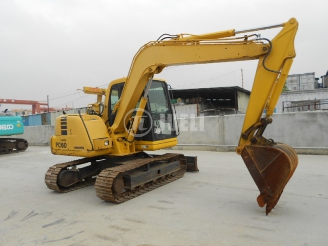 Komatsu PC60-7