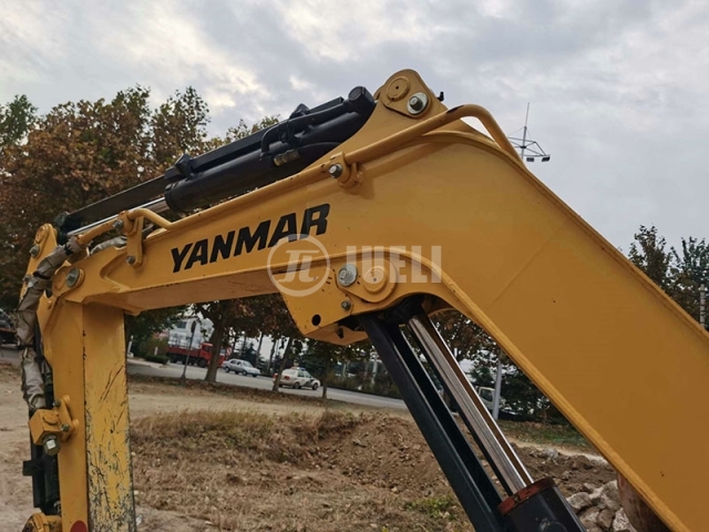 Yanmar Vio20-3